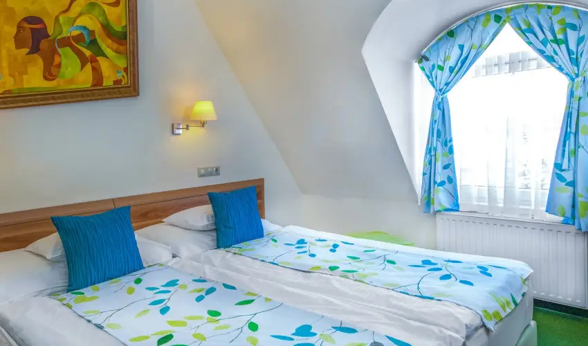 Hotel Kiss Tata - Pnksd 