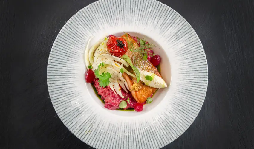 Hotel Kiss Tata - Pnksd 