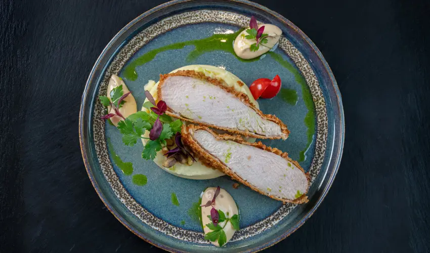 Hotel Kiss Tata - Pnksd 