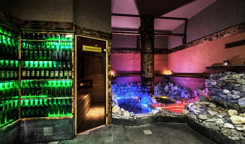 Hotel Korona Wellness, Rendezvény & Borhotel Eger Eger - Pünkösd Egerben (min. 2 éj)