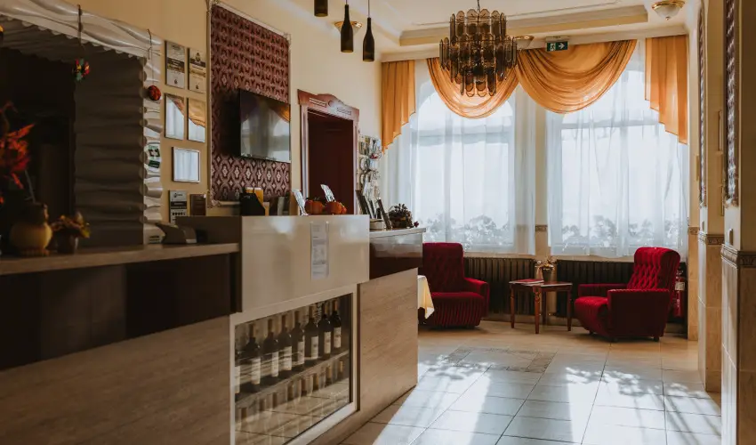 Hotel Korona Wellness, Rendezvény & Borhotel Eger Eger - Pünkösd Egerben (min. 2 éj)