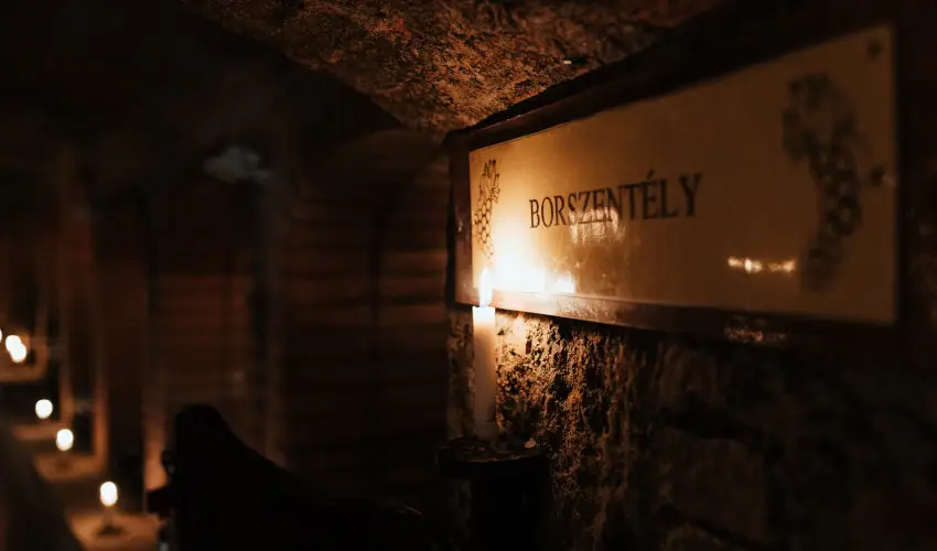 Hotel Korona Wellness, Rendezvény & Borhotel Eger Eger - Pünkösd Egerben (min. 2 éj)