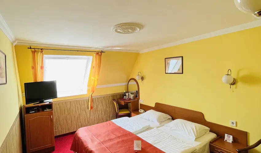 Hotel Korona Wellness, Rendezvény & Borhotel Eger Eger - Pünkösd Egerben (min. 2 éj)