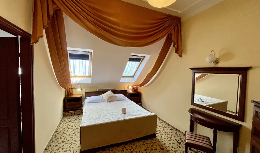 Hotel Korona Wellness, Rendezvény & Borhotel Eger Eger - Pünkösd Egerben (min. 2 éj)