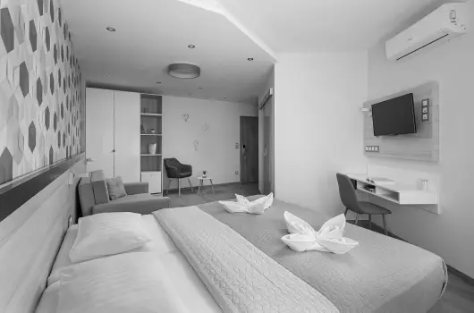 Kristly Hotel - Pnksd