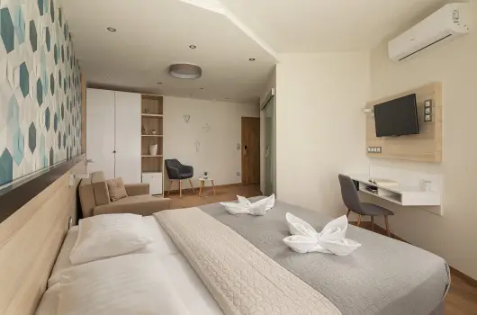 Kristly Hotel - Pnksd