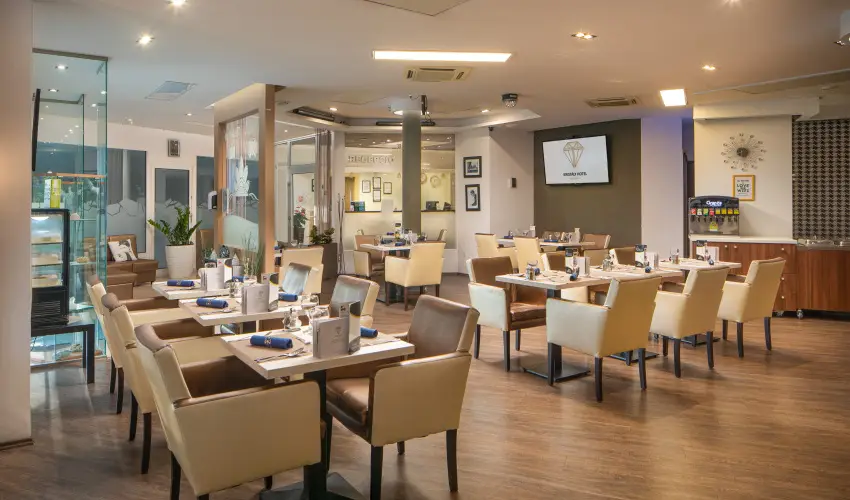 Kristly Hotel Keszthely - Pnksd