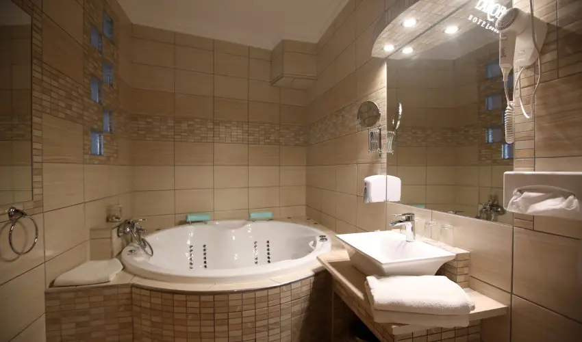 Hotel Laroba Alsrs - Pnksd (min. 2 j)