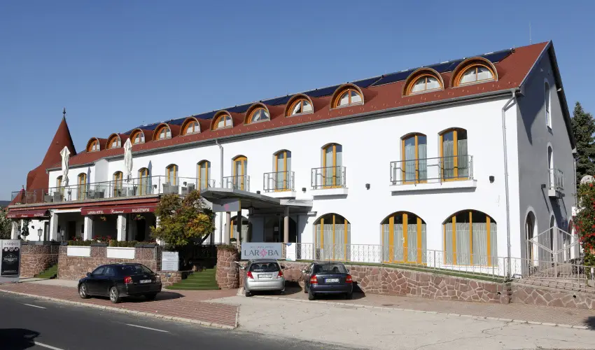 Hotel Laroba Alsrs - Pnksd (min. 2 j)