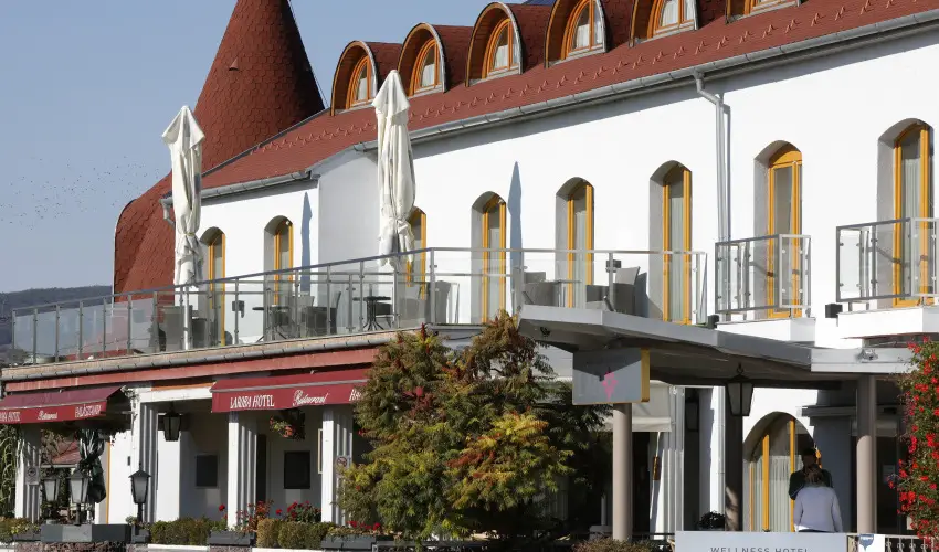 Hotel Laroba Alsrs - Pnksd (min. 2 j)