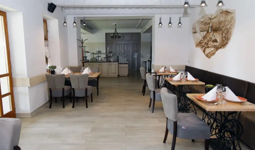 Hotel Laroba Alsrs - Pnksd (min. 2 j)