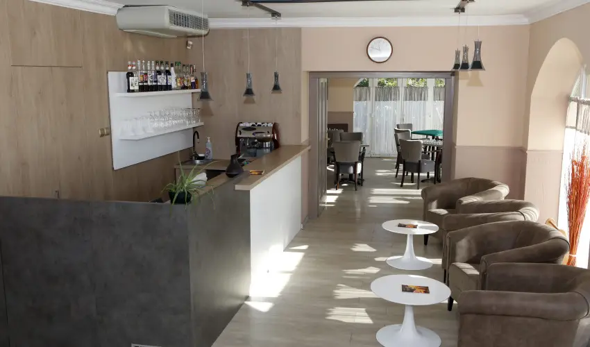 Hotel Laroba Alsrs - Pnksd (min. 2 j)