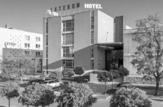 Laterum Hotel - P�nk�sd 