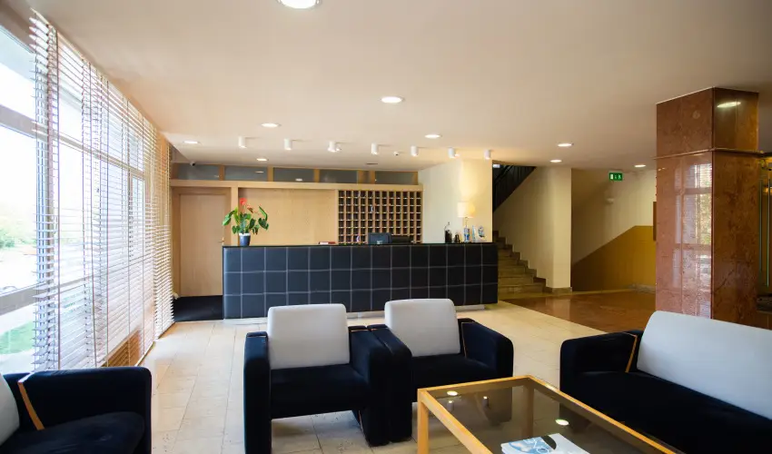 Laterum Hotel Pcs - Pnksd 