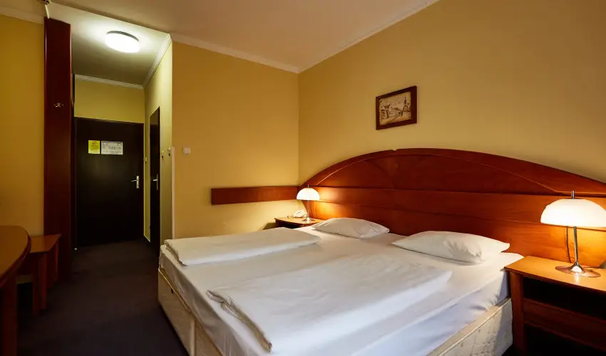 Hotel Lvr Sopron - Pnksd