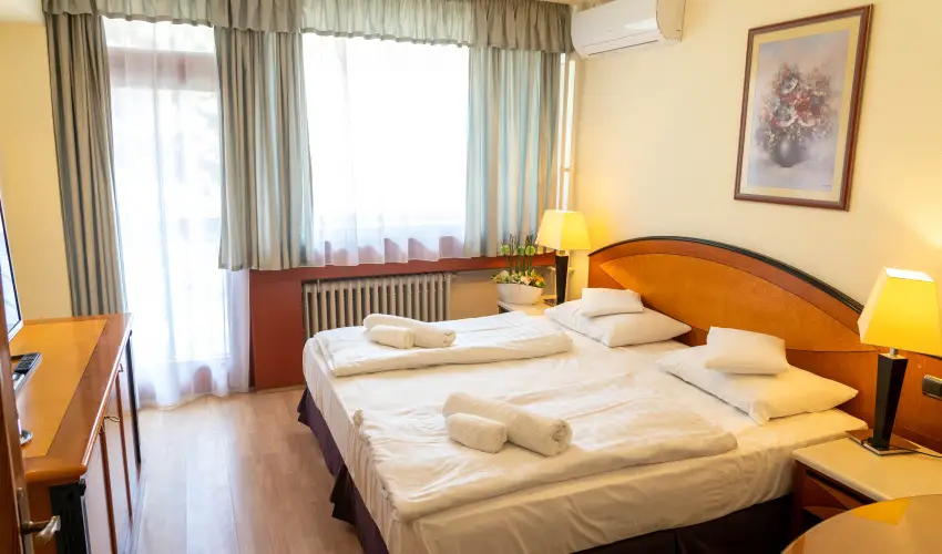 Majerik Hotel Hvz - Pnksd