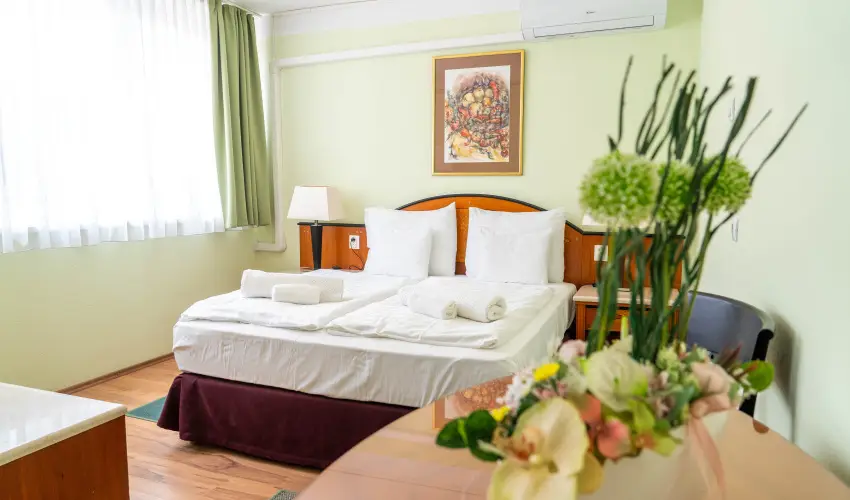 Majerik Hotel Hvz - Pnksd