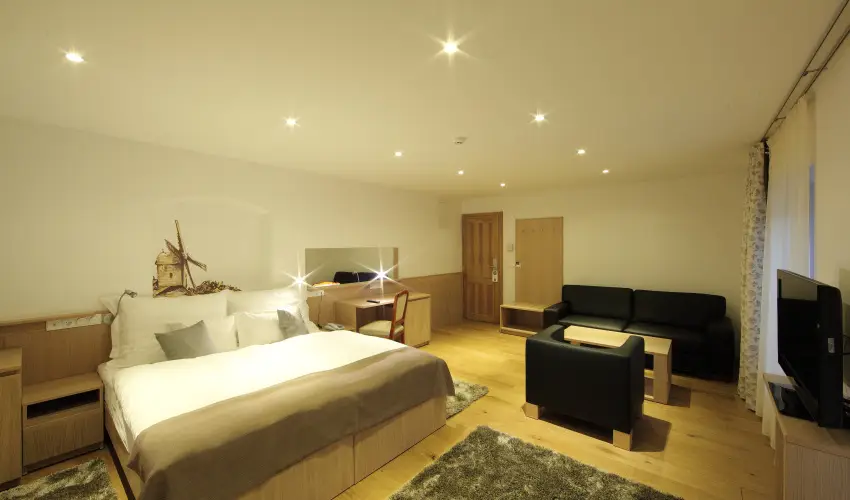 Hotel Historia Malomkert Veszpr�m - P�nk�sd 