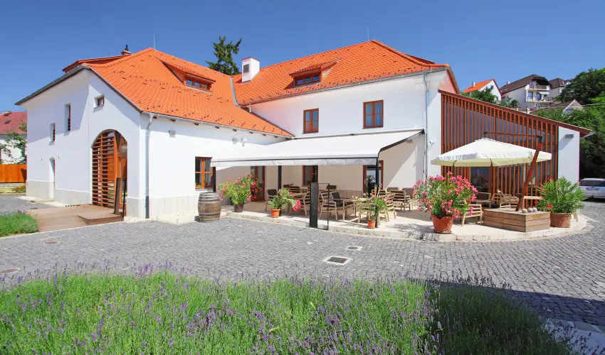 Hotel Historia Malomkert Veszpr�m - P�nk�sd 