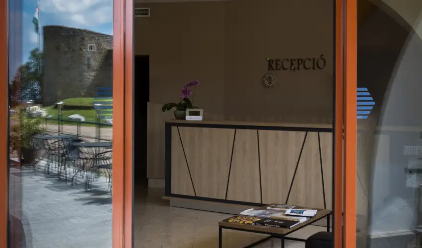 Sndor Hotel Pcs - Pnksd