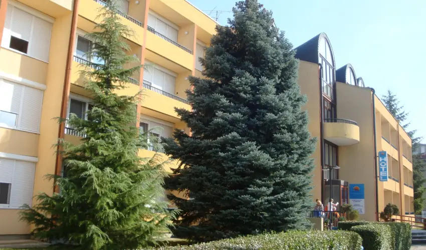 Hotel Napsugr Hvz Hvz - Pnksd 