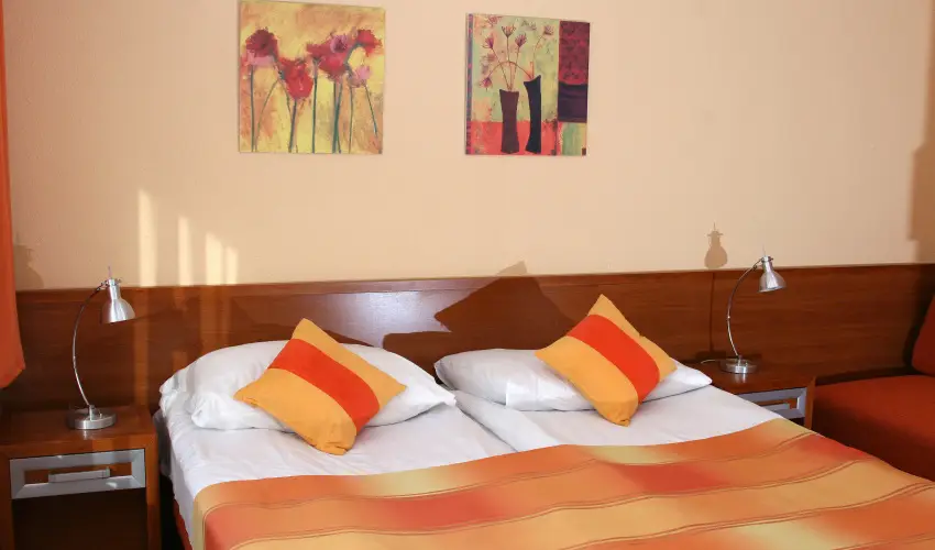 Hotel Napsugr Hvz Hvz - Pnksd 