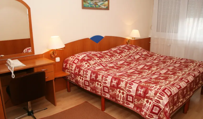 Hotel Napsugr Hvz Hvz - Pnksd 