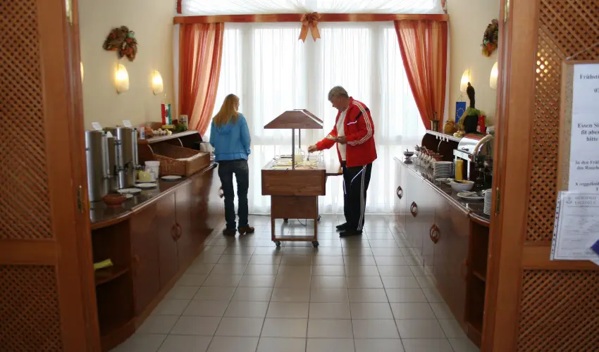 Hotel Napsugr Hvz Hvz - Pnksd 