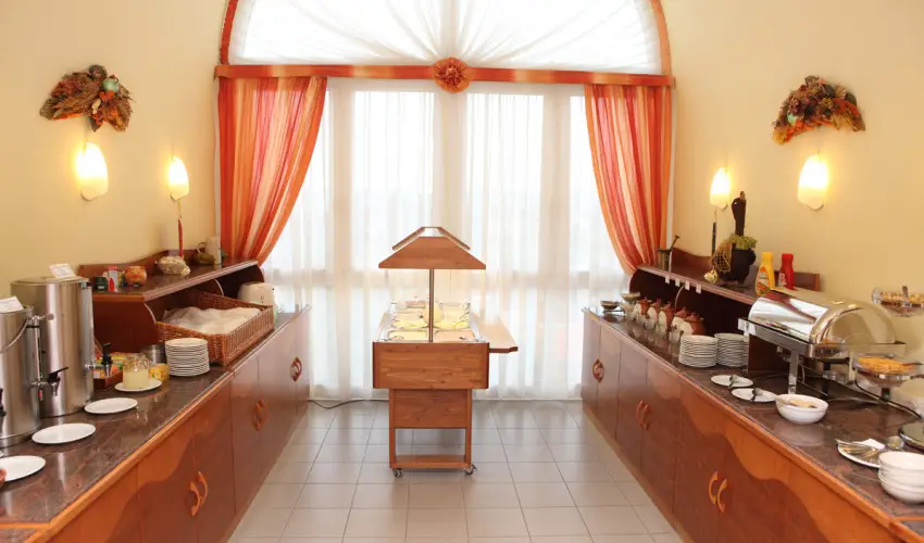 Hotel Napsugr Hvz Hvz - Pnksd 