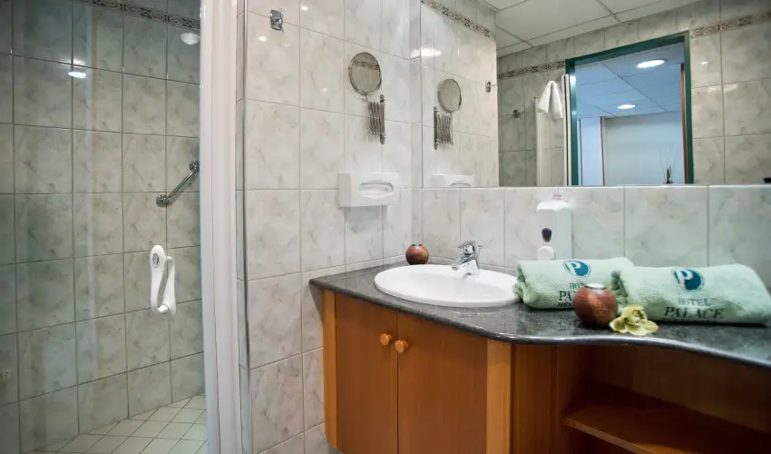 Palace Hotel  Hvz - Pnksd - teljes elrefizetssel