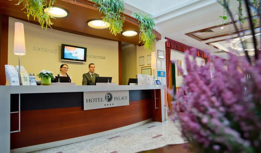 Palace Hotel  Hvz - Pnksd - teljes elrefizetssel