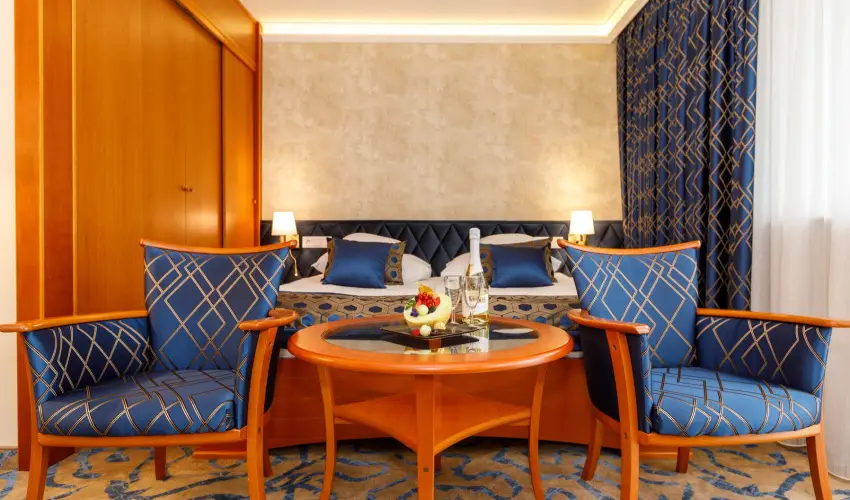 Palace Hotel  Hvz - Pnksd - teljes elrefizetssel