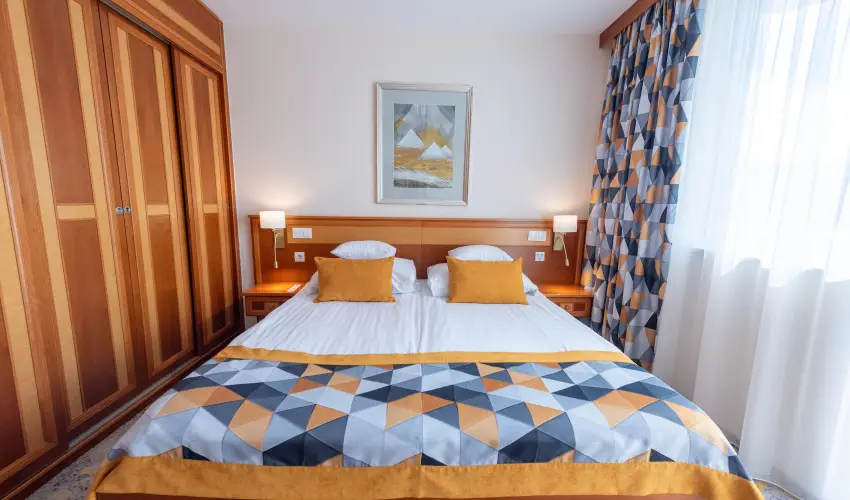 Palace Hotel  H�v�z - P�nk�sd 