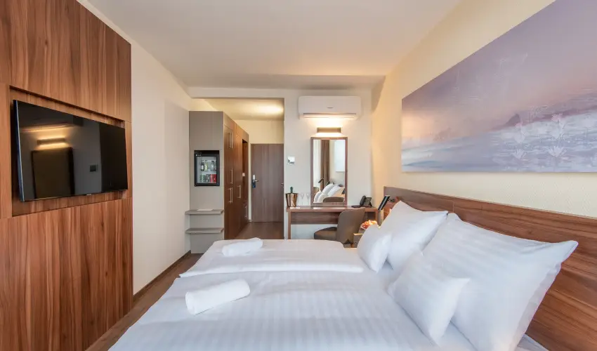 Hunguest Hotel Panor�ma H�v�z - P�nk�sdi pihen�s H�v�zen a Hunguest Panor�m�ban (min. 2 �j) 