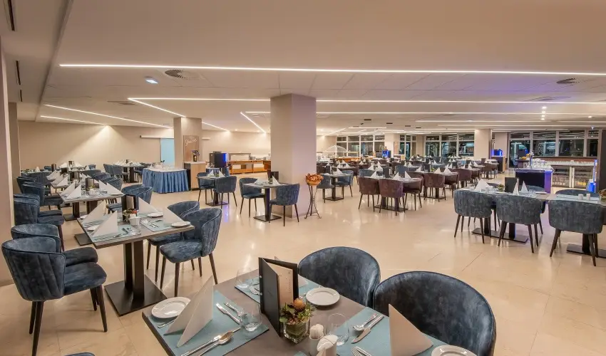 Hunguest Hotel Panor�ma H�v�z - P�nk�sdi pihen�s H�v�zen a Hunguest Panor�m�ban (min. 2 �j) 