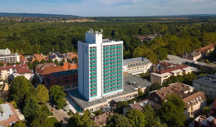 Hunguest Hotel Panor�ma H�v�z - P�nk�sdi pihen�s H�v�zen a Hunguest Panor�m�ban (min. 2 �j) 