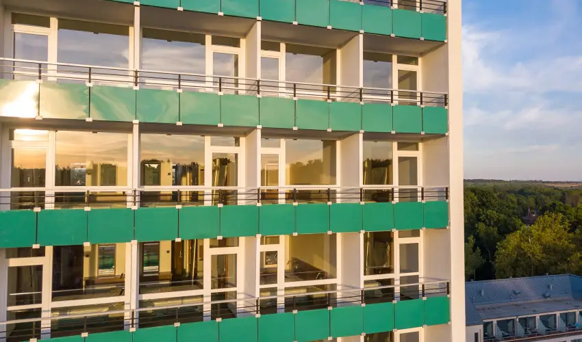 Hunguest Hotel Panor�ma H�v�z - P�nk�sdi pihen�s H�v�zen a Hunguest Panor�m�ban (min. 2 �j) 