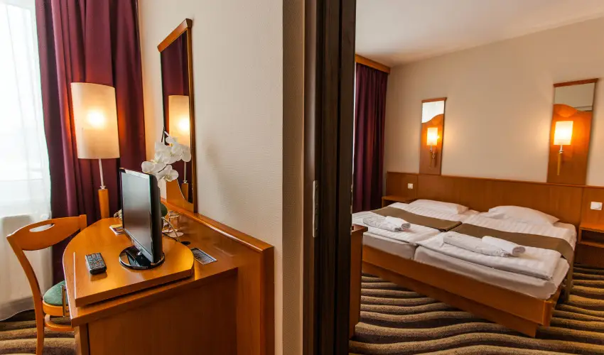 Prmium Hotel Panorma Sifok - Pnksdi kirlysg