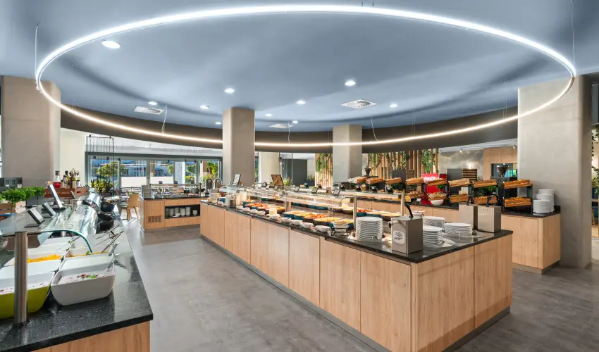Park Inn by Radisson S�rv�r Resort & Spa S�rv�r - P�nk�sdi hossz� h�tv�ge receptje