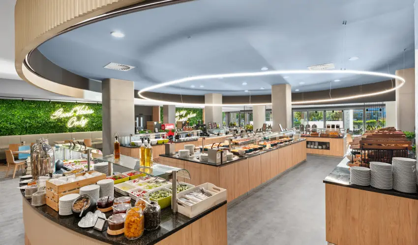 Park Inn by Radisson S�rv�r Resort & Spa S�rv�r - P�nk�sdi hossz� h�tv�ge receptje