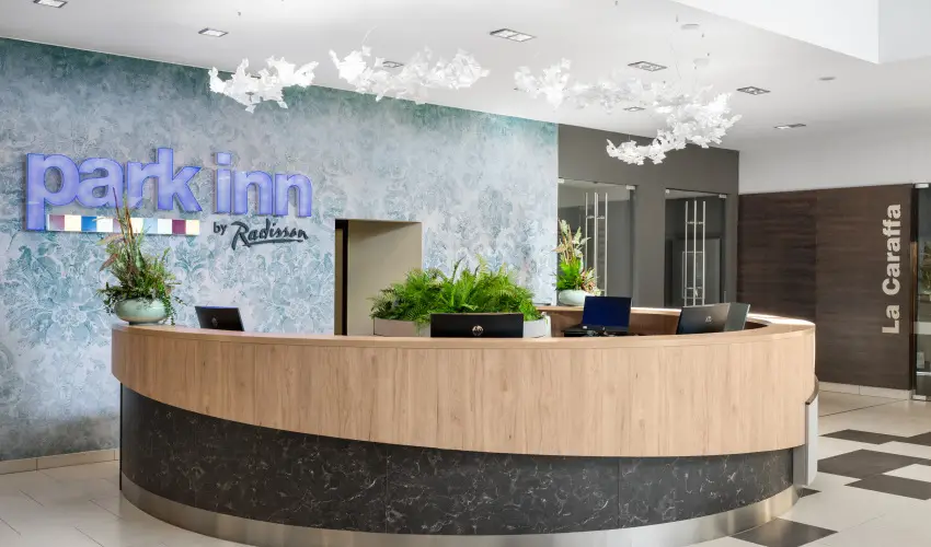 Park Inn by Radisson S�rv�r Resort & Spa S�rv�r - P�nk�sdi hossz� h�tv�ge receptje