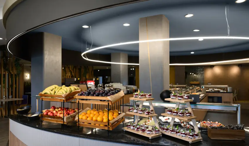 Park Inn by Radisson S�rv�r Resort & Spa S�rv�r - P�nk�sdi hossz� h�tv�ge receptje