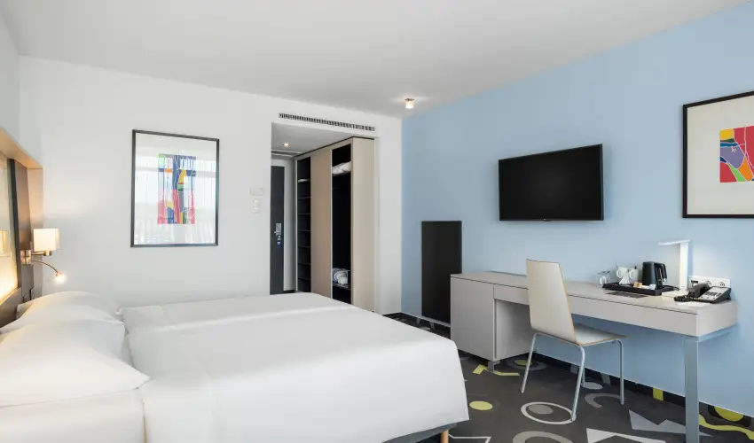Park Inn by Radisson S�rv�r Resort & Spa S�rv�r - P�nk�sdi hossz� h�tv�ge receptje
