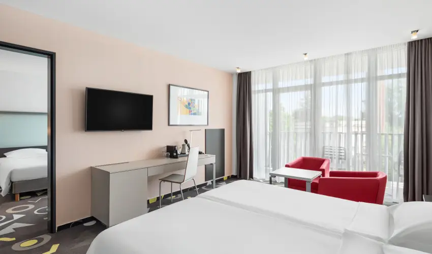 Park Inn by Radisson S�rv�r Resort & Spa S�rv�r - P�nk�sdi hossz� h�tv�ge receptje