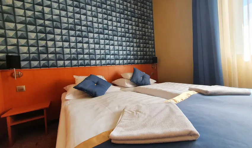 Hotel Platán Székesfehérvár Székesfehérvár - Pünkösd