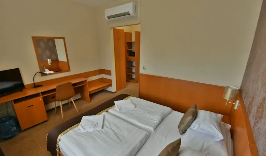 Hotel Platán Székesfehérvár Székesfehérvár - Pünkösd