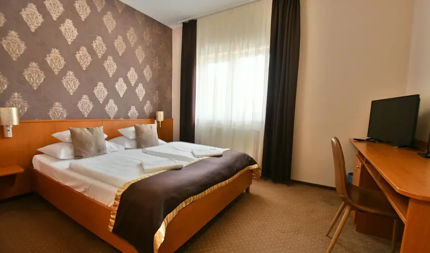 Hotel Platán Székesfehérvár Székesfehérvár - Pünkösd