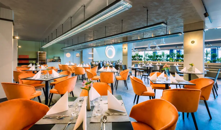 Hunguest B�k B�k, B�kf�rd� - P�nk�sd B�kf�rd�n f�lpanzi�val (min. 3 �j)