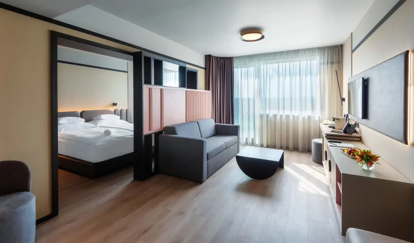 Hunguest B�k B�k, B�kf�rd� - P�nk�sd B�kf�rd�n f�lpanzi�val (min. 3 �j)