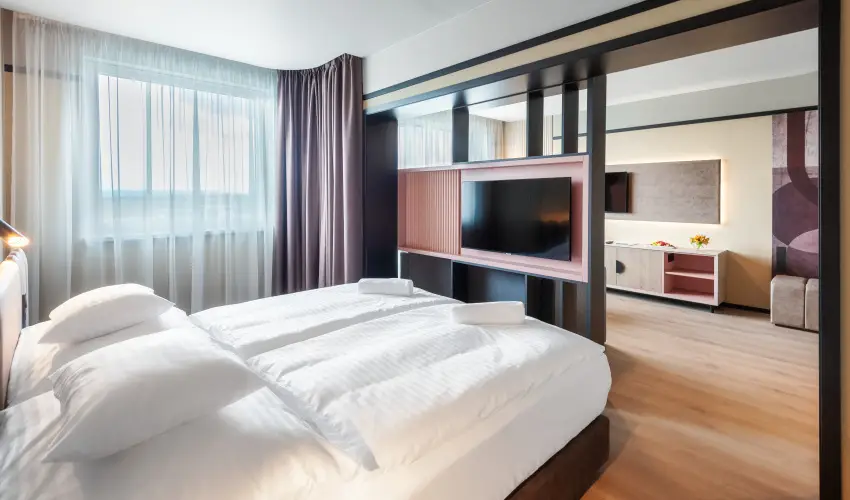 Hunguest B�k B�k, B�kf�rd� - P�nk�sd B�kf�rd�n f�lpanzi�val (min. 3 �j)